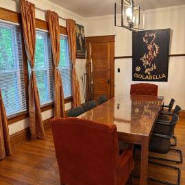 Illini Dream House With Historic Retreat Near UIUC، فندق في شامبين