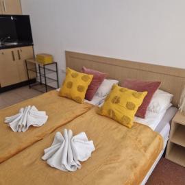 Gold Apartament Marina Cape, hotel u gradu Aheloj