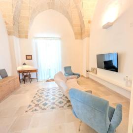 NUX Rooms & Garden