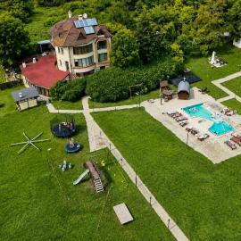 Комплекс Сборяна, hotel in Gramatikovo