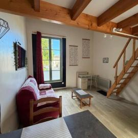 Le Cocon du Centre - duplex, proche du marais poitevin, hotelli kohteessa Fontenay-le-Comte