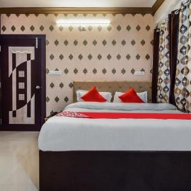 Hotel Amrapali UDAIPUR BEST GORUP BOOKING HOTEL NEAR CA CIRCLE, hotel in Udaipur