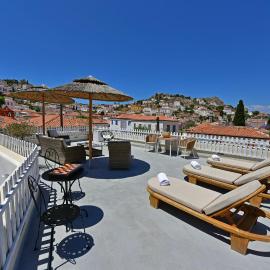 Unique luxury suites, hotel in Hydra