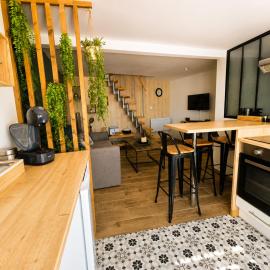 Cosy et chaleureux, proche centre ville, hotel em Jarnac