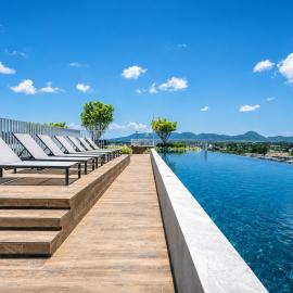 Sky Park Laguna 2BR Condo with Balcony, מלון בLaguna Phuket