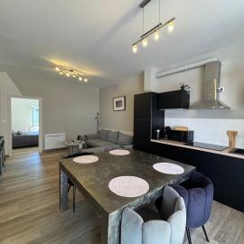 Le Cosy Industriel, hotel u gradu Le Puj an Vele