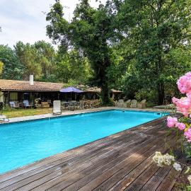 Maison de vacances Namasté โรงแรมในเมรินแญค