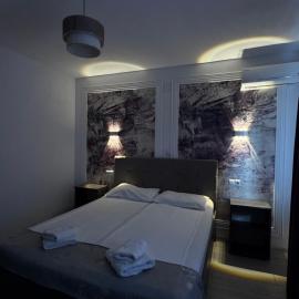 Vila Adelin, hotell i Tăşnad
