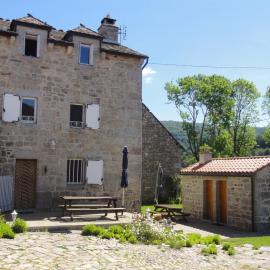 Gite les ducs, hotel in Mialanes