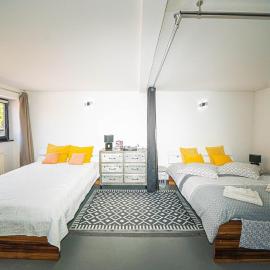 Loft Convivial- Wi-Fi - Cour & Piscine