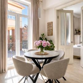 Stylish air-conditioned Klaipeda Flat, Near Dane River