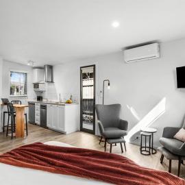 Modern Cottage Near Joondalup Resort & Beaches