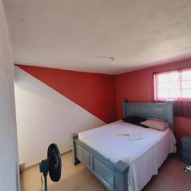 BAYO-HOTEl, hotelli kohteessa Vaudreuil