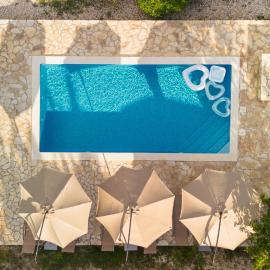 Holiday home Neva with private pool and game room