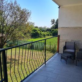 Prekrasan Apartman Anka uz rijeku Dunav Vukovar, hotel in Vukovar