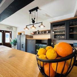 Villa GoldenPearl, hotel en Povile