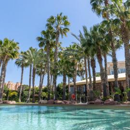 Hotel Alicante Golf، فندق في أليكانتي