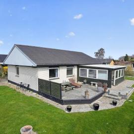Dream villa for the summer and the whole year: Rødbyhavn şehrinde bir otel