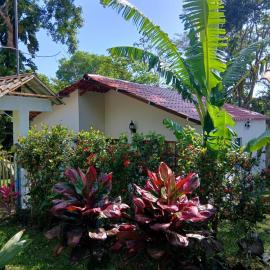 PETIT PARADIS CABAÑA Catemaco Rainforest Nature, khách sạn ở Catemaco