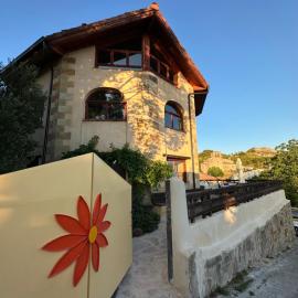 Hogar del Sol, hotel in Pamplona