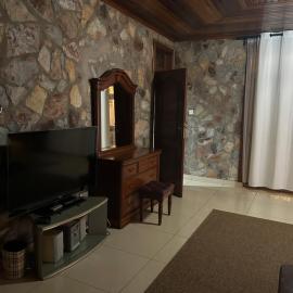 The Rise Hall, хотел в Oyarifa