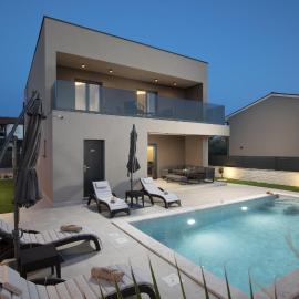 Villa Del Sol near Fažana, hotel a Valbandon
