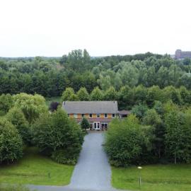 Viesnīca La Belle Heure B&B - formerly Huis van Steen - pilsētā Leleistade