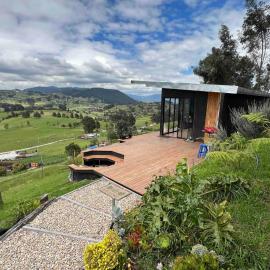 Cabaña 2 Finca La Ponderosa, hotel in Zipaquirá