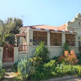 Cradock में, होटल Olive Cottage