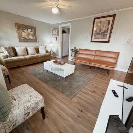 1BR APT Next to Hospital Ideal for Travel Nurses