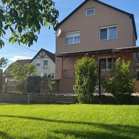 Dunakanyar Apartman, hotel i Dunakeszi