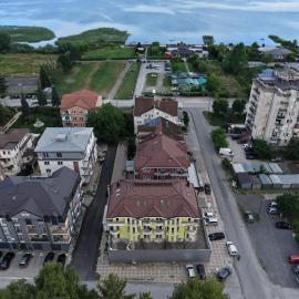 Vala Rooms, хотел в Струга