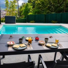 Villa con piscina climatizada y gym en Bilbao