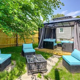 Group-Friendly Toledo Home for Zoo & Game Days