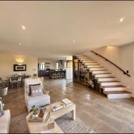 Loft 46 Urban Living, hotell i Santeagueda