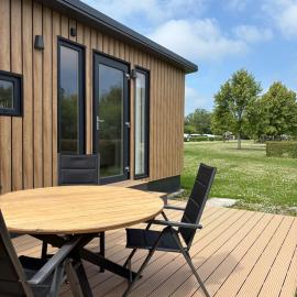 Glamping - Luxe nieuw chalet in Zeeland