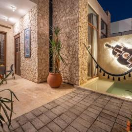 Casa Trova Santa Lucía with Parking by Cercana