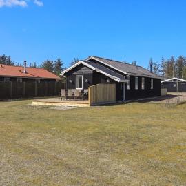 6 person holiday home in Løkken