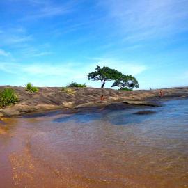 Suítes em Guarapari a 3 Min da Praia