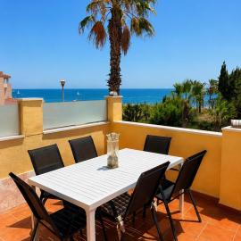 Amazing view bungalow MA2, hotel in Torrevieja