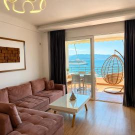 Aquamarine Apartments, hotel i Sarandë