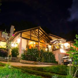 Hotel Estación Primavera Sisga, hotel u gradu Tilatá
