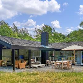 Cozy Home In Græsted With Sauna