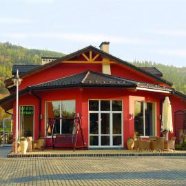 Viesnīca Hotel Krak pilsētā Misleņice
