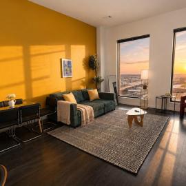 Downtown Milwaukee 3BR Balcony,5 min Public Market
