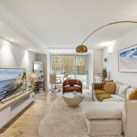Pacific Chic Luxury Pad - Beachfront Aircon Lift