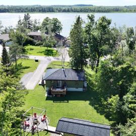 Kawartha Cottage | Canal Lake, hotel en Carden