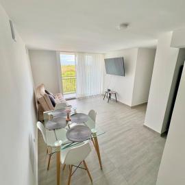 Apartamento modero nuevo, 3 habitaciones y parqueadero en conjunto, hotell sihtkohas Neiva