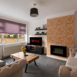 Modern 3-Bedroom House for 5 with Free Parking, ξενοδοχείο σε Saltney