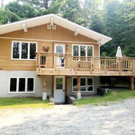 Chalet familial, idéalement situé, billard-table-babyfoot-arcade, hotel i Mont-Blanc